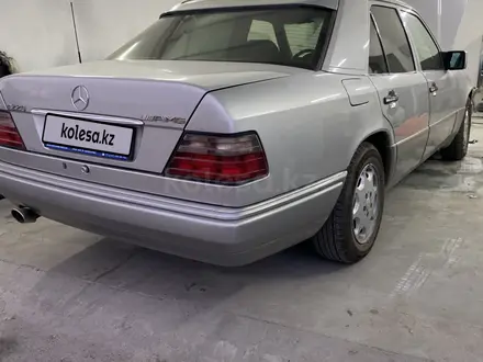 Mercedes-Benz E 200 1994 года за 3 500 000 тг. в Алматы – фото 7