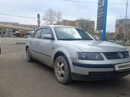 Volkswagen Passat 1996 года за 2 000 000 тг. в Уральск – фото 3