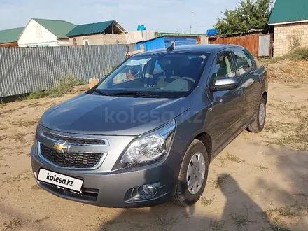 Chevrolet Cobalt 2022 года за 6 600 000 тг. в Атырау – фото 2