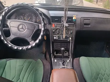 Mercedes-Benz C 180 1994 года за 1 500 000 тг. в Астана – фото 5