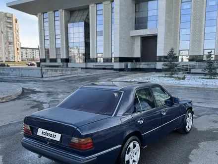 Mercedes-Benz E 220 1993 года за 1 390 000 тг. в Талдыкорган – фото 6