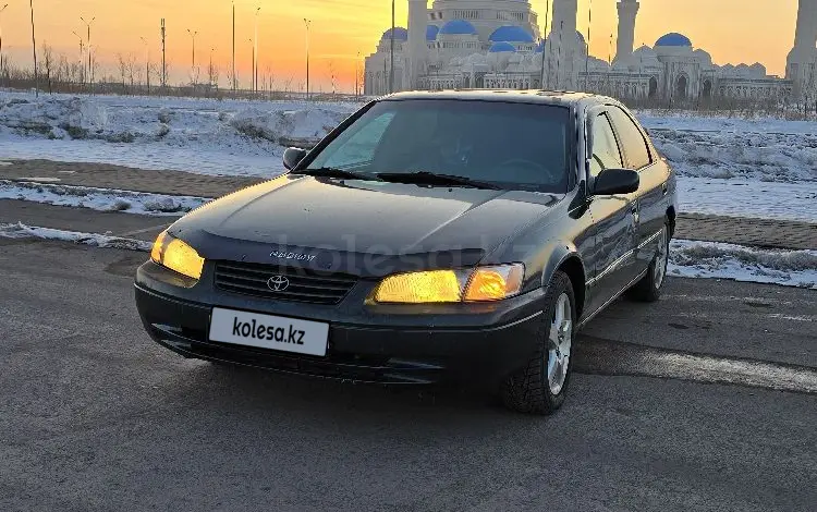 Toyota Camry 1999 годаfor2 550 000 тг. в Караганда