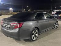 Toyota Camry 2014 года за 9 000 000 тг. в Атырау