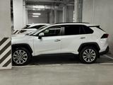Toyota RAV4 2025 года за 22 990 000 тг. в Алматы – фото 4