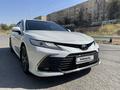 Toyota Camry 2021 года за 24 800 000 тг. в Шымкент – фото 10