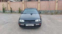 Volkswagen Golf 1993 годаүшін1 600 000 тг. в Алматы