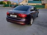 Volkswagen Jetta 2014 года за 6 200 000 тг. в Атырау – фото 4