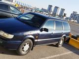 Volkswagen Passat 1994 годаүшін1 650 000 тг. в Караганда – фото 4