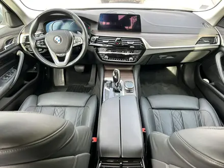 BMW 530 2018 года за 14 990 000 тг. в Алматы – фото 13