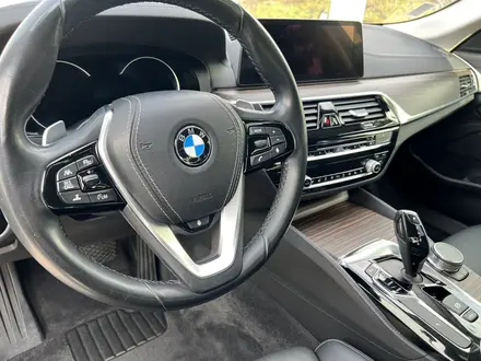BMW 530 2018 года за 14 990 000 тг. в Алматы – фото 16