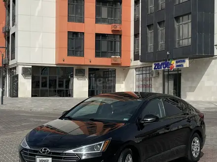 Hyundai Elantra 2018 года за 6 400 000 тг. в Актау