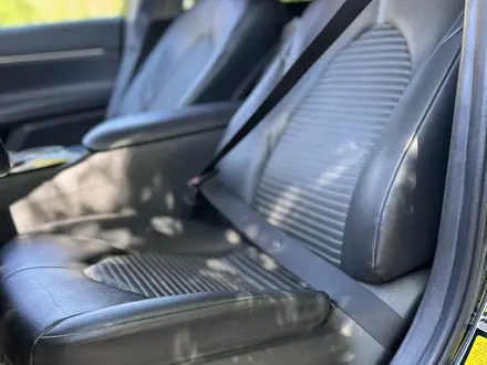 Toyota Camry 2020 года за 10 200 000 тг. в Астана – фото 3