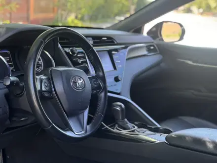 Toyota Camry 2020 года за 10 200 000 тг. в Астана – фото 6
