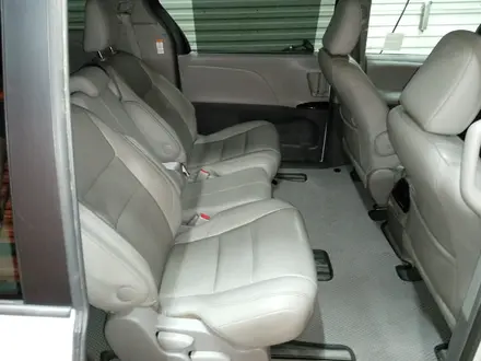 Toyota Sienna 2014 года за 9 000 000 тг. в Актобе – фото 10