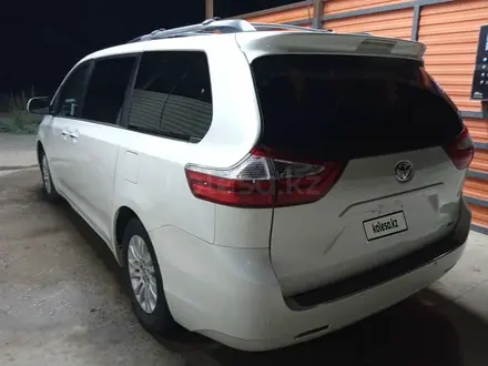 Toyota Sienna 2014 года за 9 000 000 тг. в Актобе – фото 7