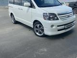 Toyota Noah 2006 годаүшін4 700 000 тг. в Риддер