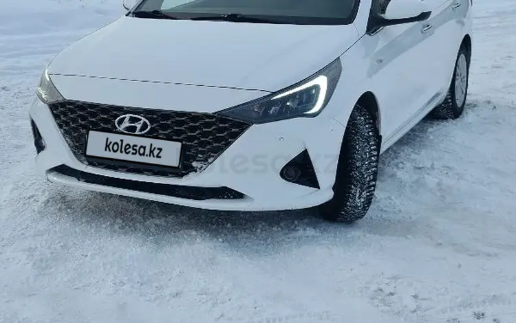 Hyundai Accent 2021 годаfor8 200 000 тг. в Усть-Каменогорск