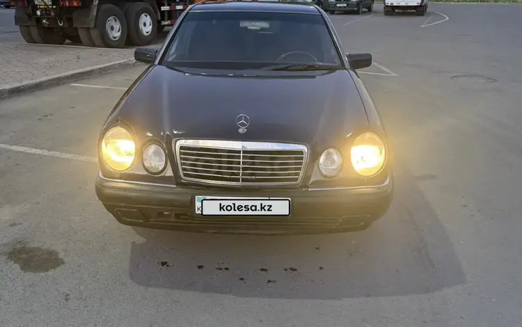 Mercedes-Benz E 230 1996 года за 1 800 000 тг. в Астана