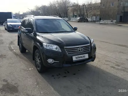 Toyota RAV4 2012 года за 8 600 000 тг. в Караганда