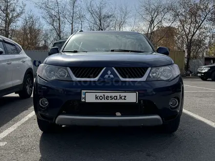 Mitsubishi Outlander 2007 года за 6 500 000 тг. в Караганда – фото 2