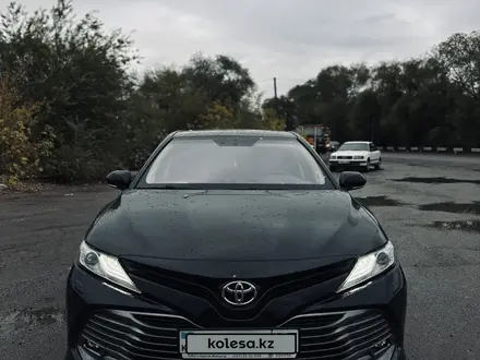 Toyota Camry 2019 года за 14 000 000 тг. в Алматы – фото 9