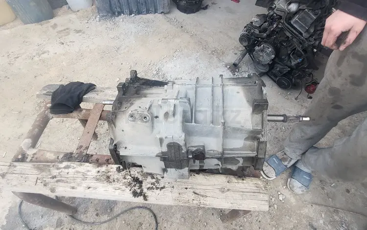 Кпп механика на паджеро с мотором 4м40 за 100 000 тг. в Актау