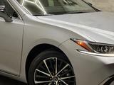 Lexus ES 300h 2026 года за 28 700 000 тг. в Шымкент – фото 2