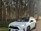 Toyota RAV4 2020 годаfor16 500 000 тг. в Астана