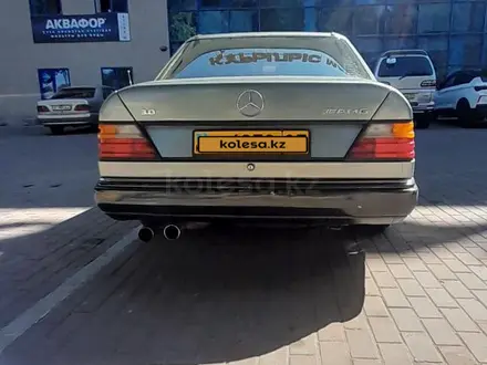 Mercedes-Benz E 260 1991 года за 1 550 000 тг. в Алматы – фото 2