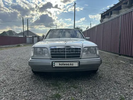 Mercedes-Benz E 280 1995 годаүшін4 600 000 тг. в Алматы