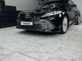 Toyota Camry 2018 года за 15 000 000 тг. в Актобе – фото 4