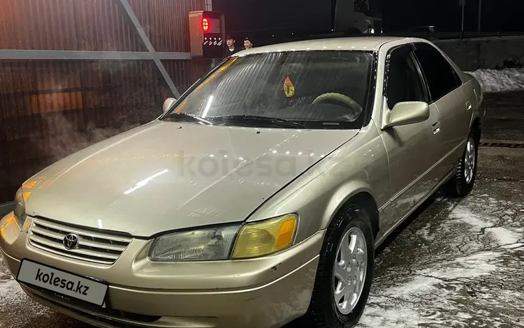 Toyota Camry 1998 годаүшін3 000 000 тг. в Алматы