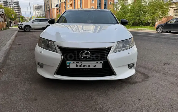 Lexus ES 250 2015 года за 10 500 000 тг. в Астана
