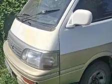 Toyota HiAce, 1995