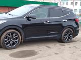 Hyundai Santa Fe 2018 года за 12 000 000 тг. в Уральск – фото 2