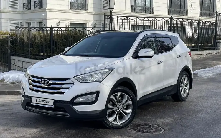 Hyundai Santa Fe 2013 года за 10 650 000 тг. в Актау