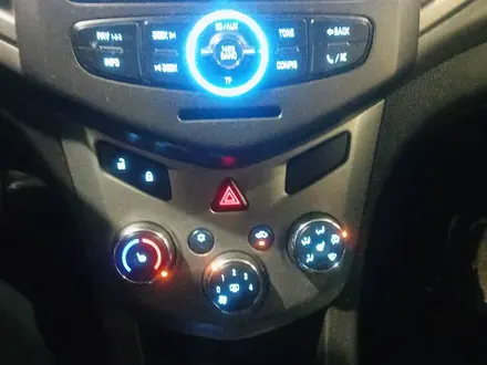 Chevrolet Aveo 2015 года за 3 700 000 тг. в Астана – фото 8