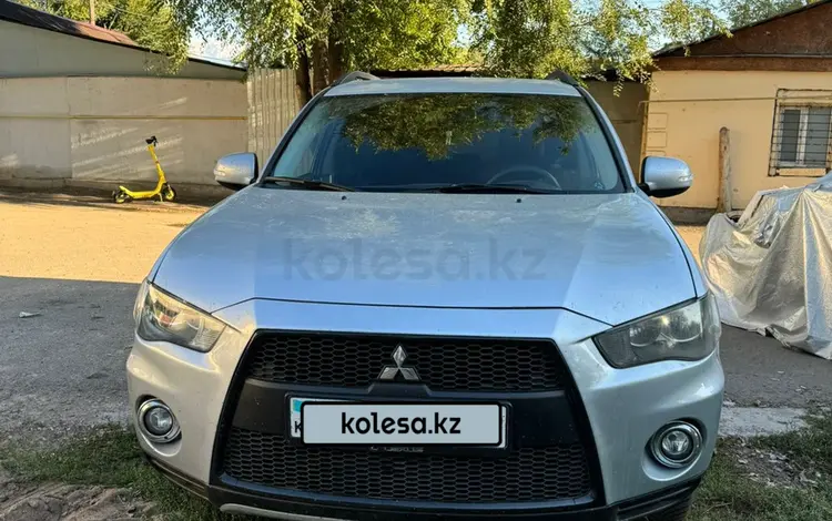 Mitsubishi Outlander 2011 годаүшін6 500 000 тг. в Алматы