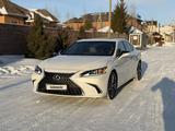 Lexus ES 250 2023 годаfor25 000 000 тг. в Караганда