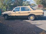 Mercedes-Benz E 200 1981 года за 1 500 000 тг. в Экибастуз