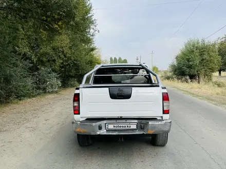 Nissan NP300 2010 года за 2 500 000 тг. в Тараз – фото 4