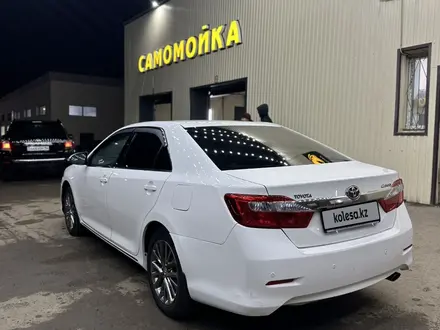 Toyota Camry 2011 года за 8 200 000 тг. в Караганда – фото 2