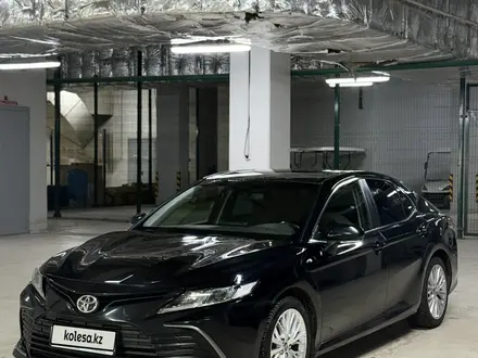 Toyota Camry 2023 года за 14 000 000 тг. в Астана