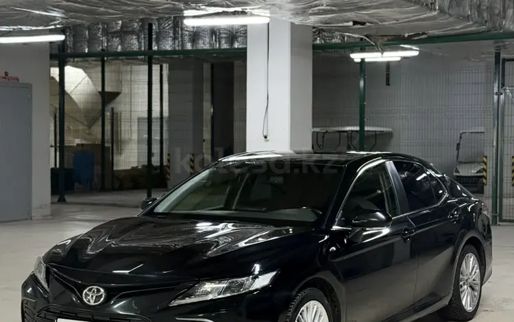 Toyota Camry 2023 года за 14 000 000 тг. в Астана