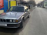 BMW 520 1993 года за 1 900 000 тг. в Шымкент – фото 2