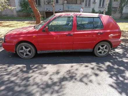 Volkswagen Golf 1998 года за 1 850 000 тг. в Алматы