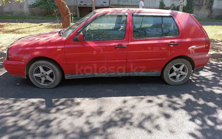 Volkswagen Golf 1998 годаүшін1 850 000 тг. в Алматы