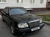 Mercedes-Benz E 280 1993 года за 2 000 000 тг. в Тараз – фото 3