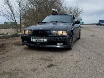 BMW 320 1996 года за 1 800 000 тг. в Алматы