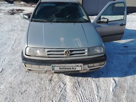 Volkswagen Vento 1994 года за 1 650 000 тг. в Караганда – фото 2